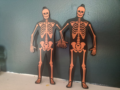 3D Printed Double Sided Spooky Skeleton for Halloween Decorating